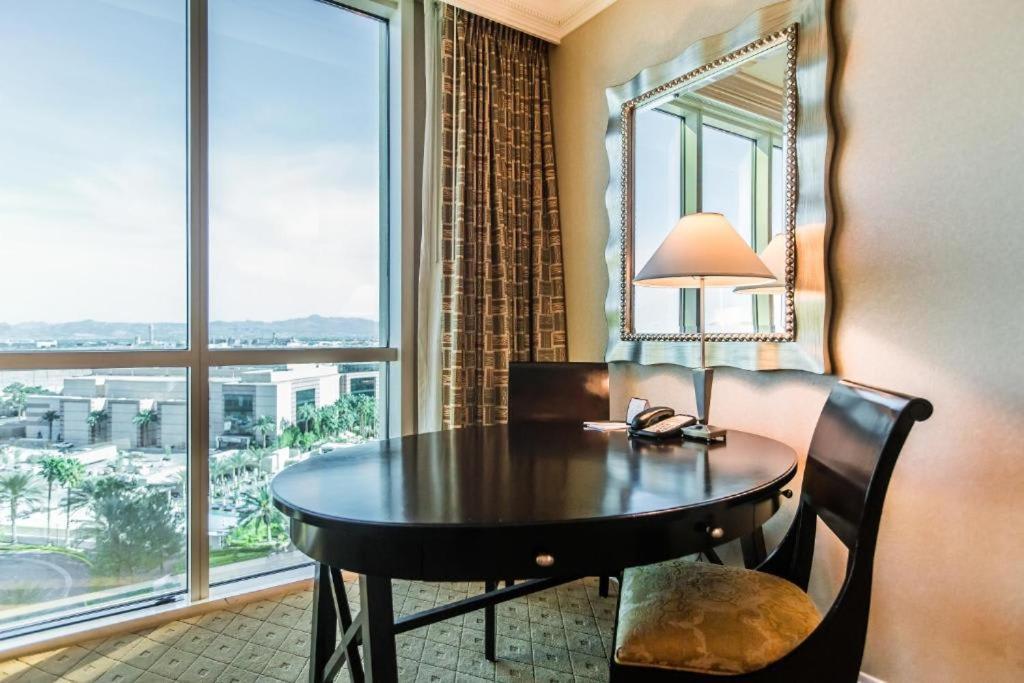 Apartment Stunning Mgm Strip View 16611