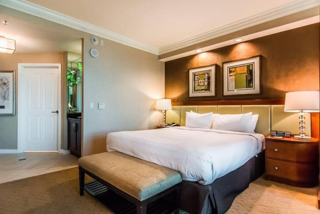 Stunning Mgm Strip View 16611 Las Vegas